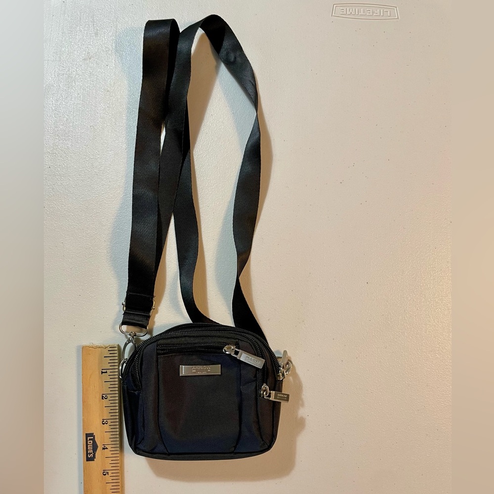 Arrow USA 1851 Nylon Black Crossbody 6” X 4.5” EUC - Picture 4 of 7